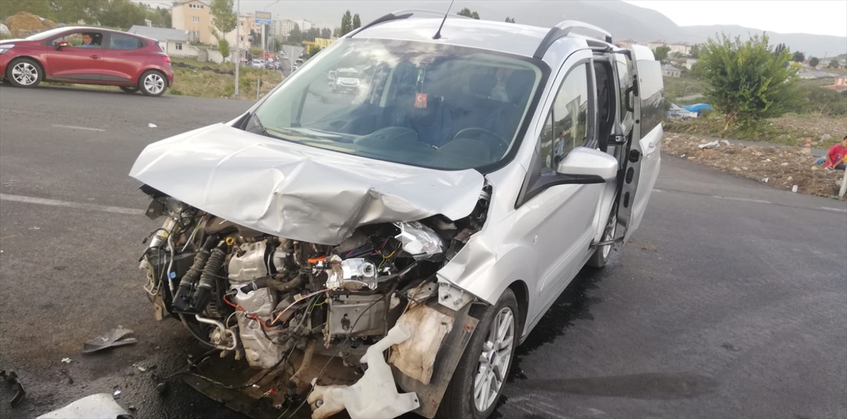 ardahan-trafik-kazasi.jpg