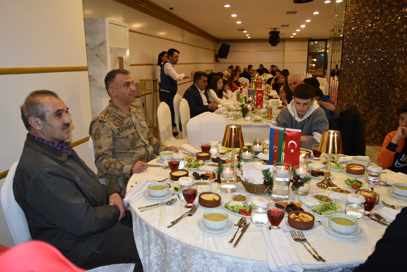 azerbaycan-kars-baskonsoloslugu’ndan,-sevgi-evi-cocuklarina-ozel-iftar-(2).jpg