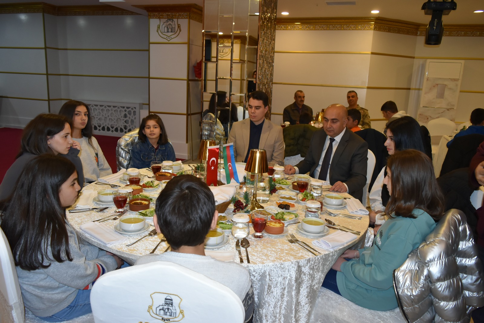 azerbaycan-kars-baskonsoloslugu’ndan,-sevgi-evi-cocuklarina-ozel-iftar-(9).jpg