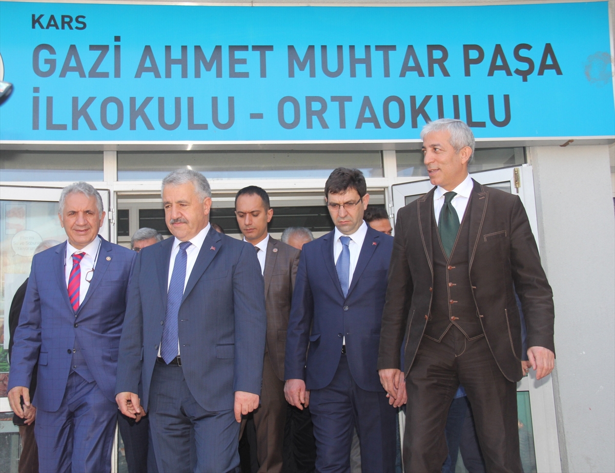 bakan-ahmet-arslan-kars-oyunu-kullandi-(1).jpg