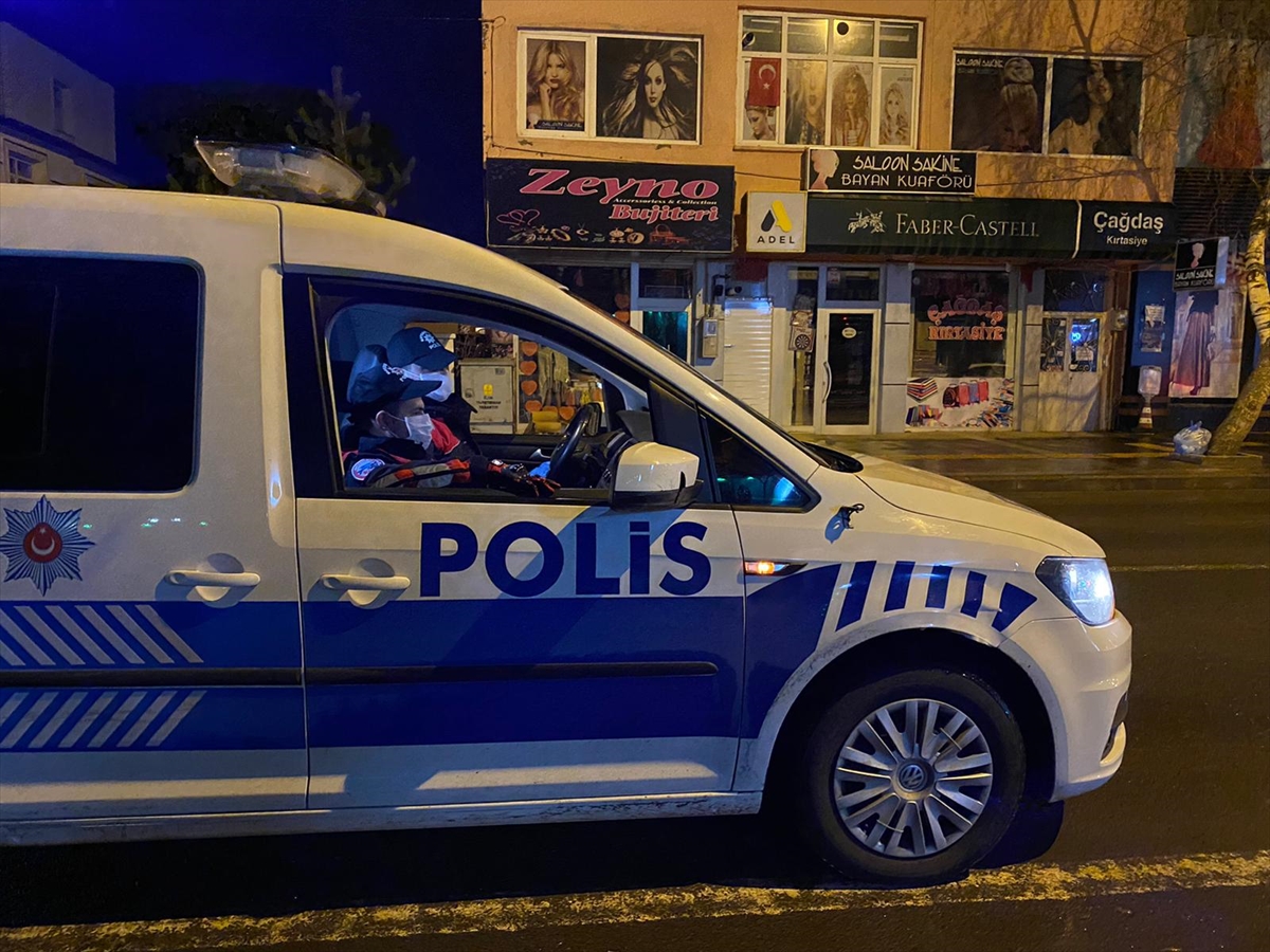 bir-gunlugune-polis-olan-down-sendromlu-muhammet’ten-vadandaslara-“evde-kal-cagrisi-(1).jpg