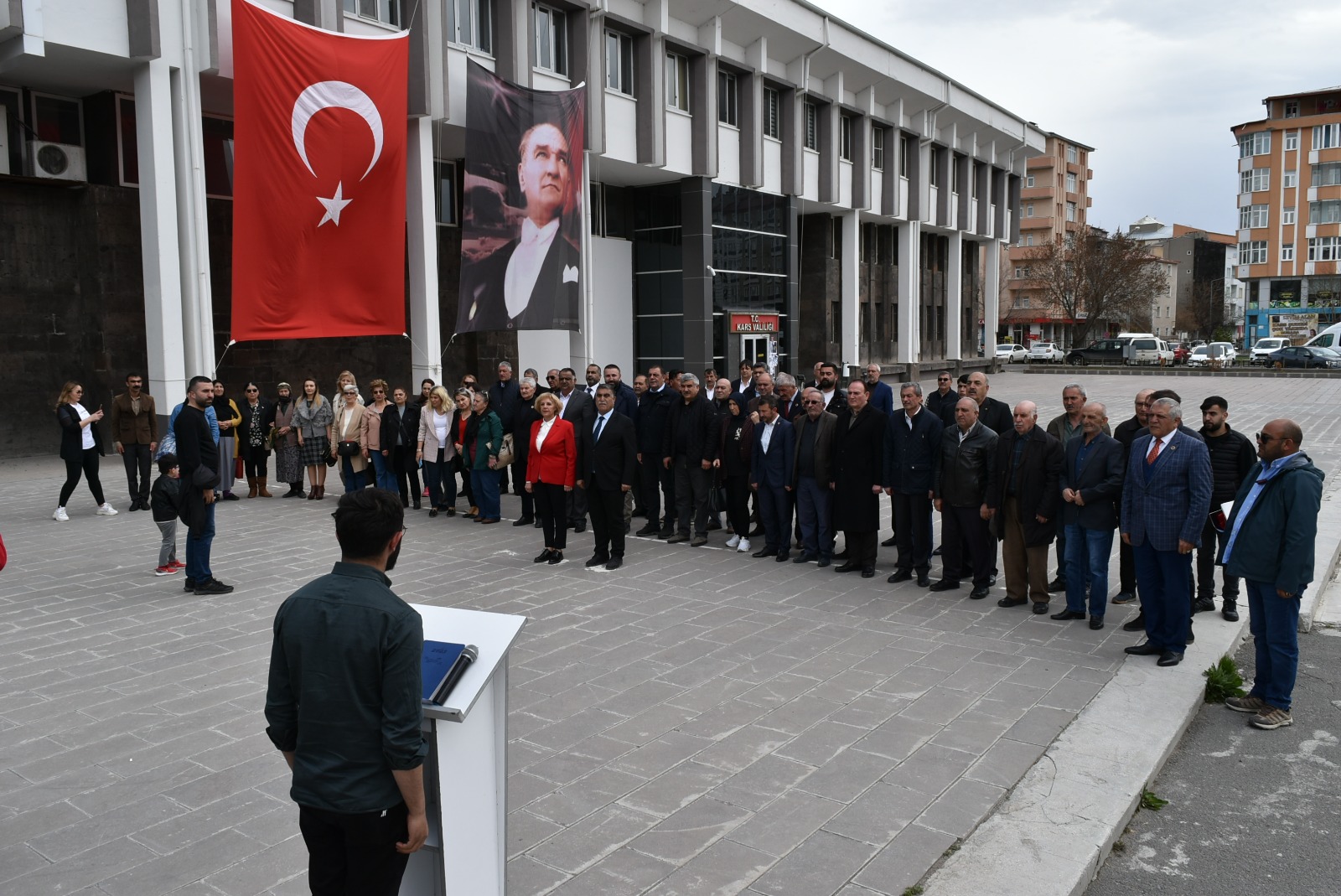 chp-kars-il-baskanligindan-23-nisan-kutlamasi-(3).jpg
