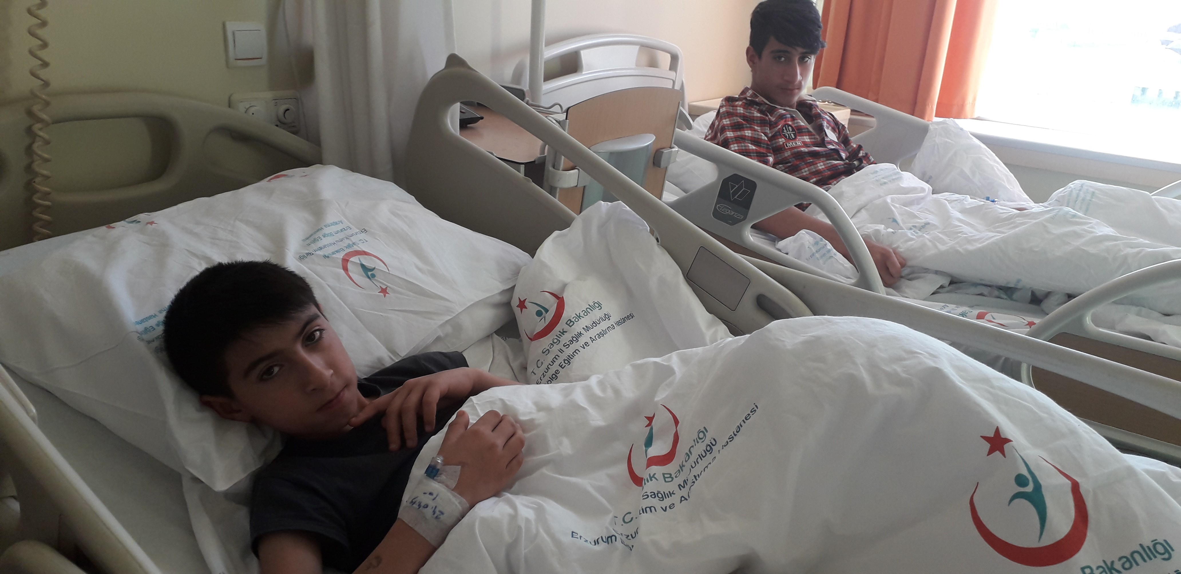 civadan-zehirlenen-aile,-1-aydir-hastanede-tedavi-goruyor-(9).jpg