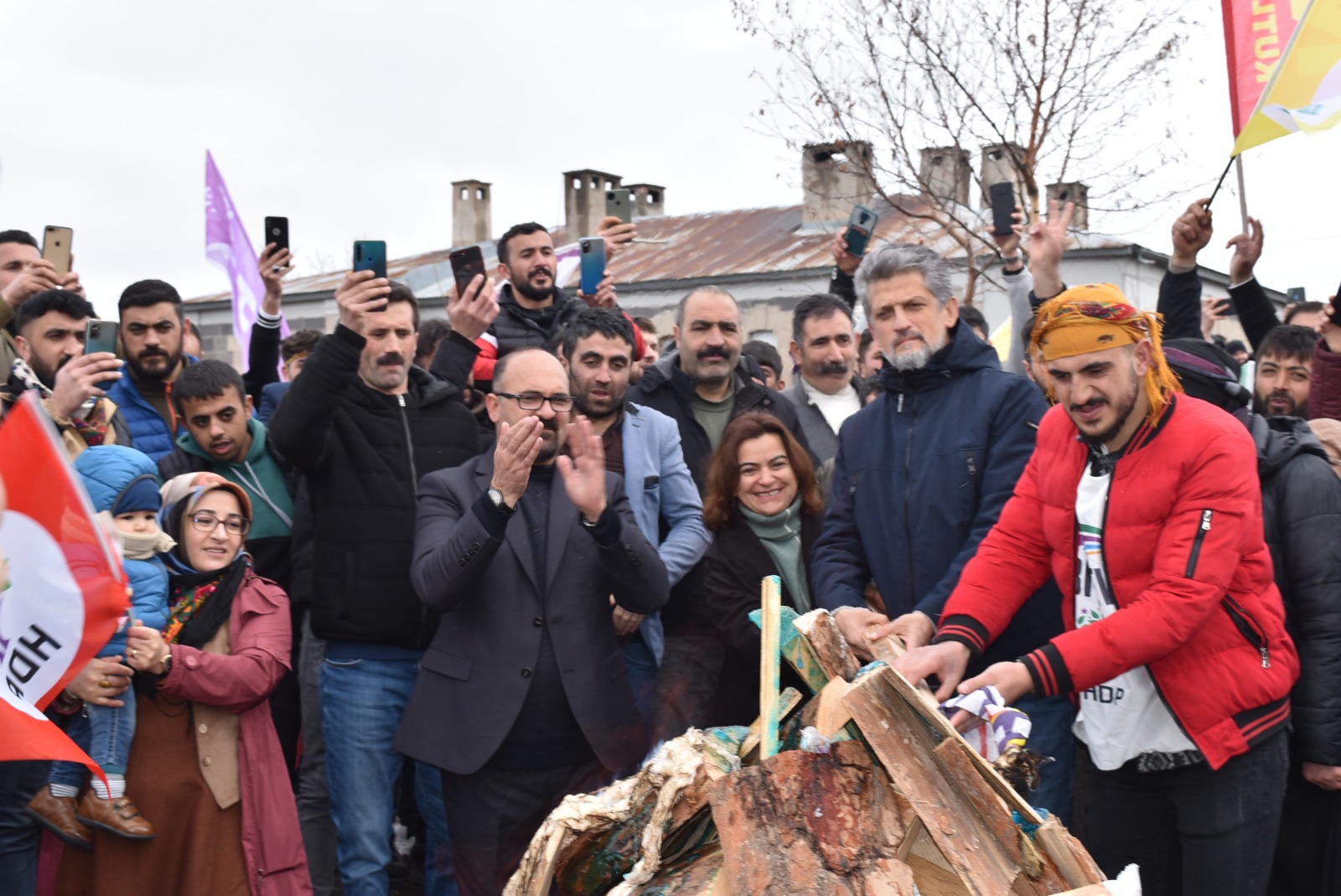 hdp,-karsta-nevruz-bayramini-kutladi-(5).jpeg