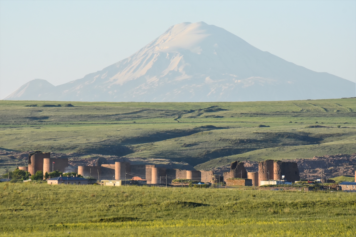 ihtisamli-agri-dagi-antik-kent-ayni-karede-(6).jpg