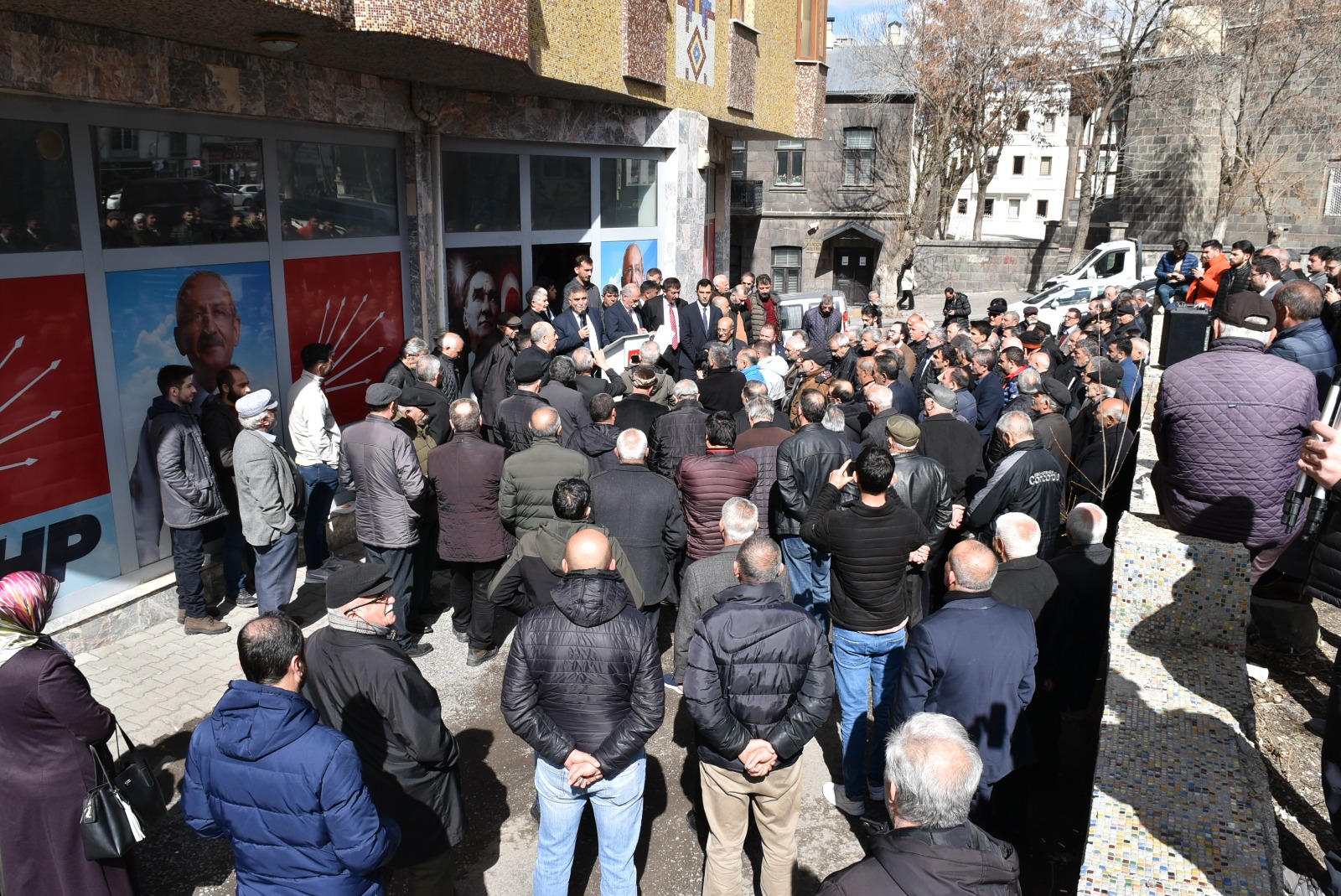 ilhami-hoca,-chp’den-kars-milletvekili-aday-adayligini-acikladi-(5).jpeg