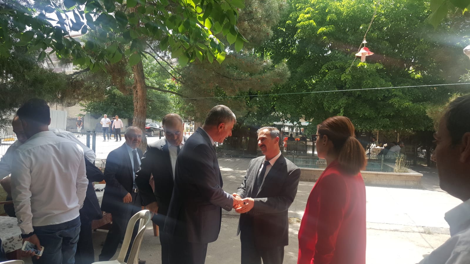 kagizman-belediye-baskani-yildiz,-vatandaslarla-bayramlasti-(3).jpg
