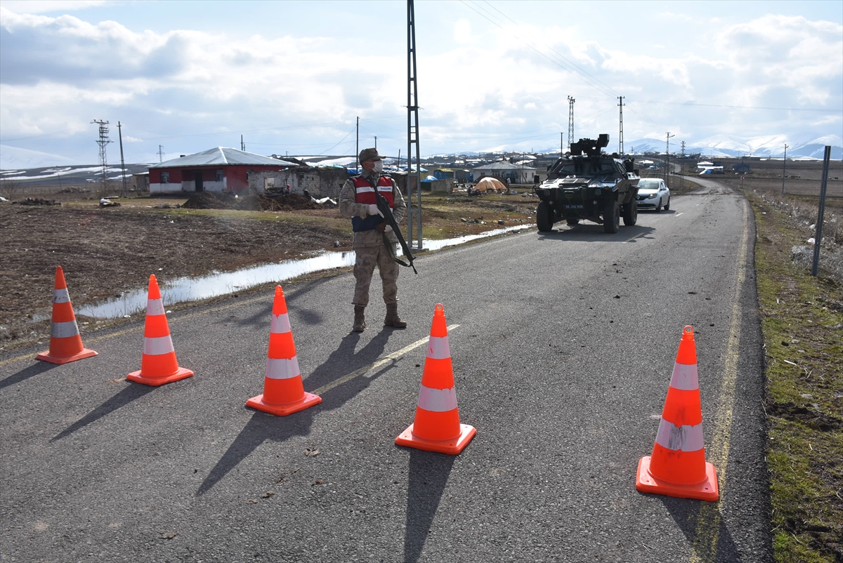 kars’in-o-ilcesinde-bir-koy-daha-karantinaya-alindi-(2).jpg