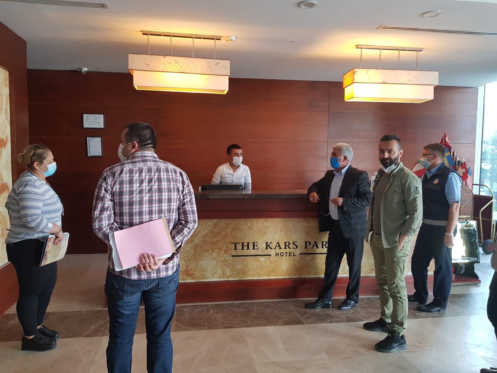 kars’ta-acik-olan-oteller-denetlendi-(3).jpg