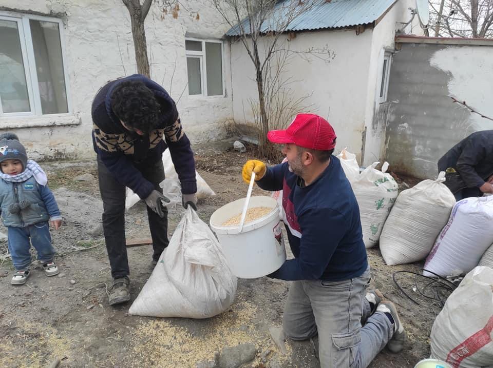kars’ta-tohumlar-karanlik-kuyulardan-cikartiliyor-(1).jpeg