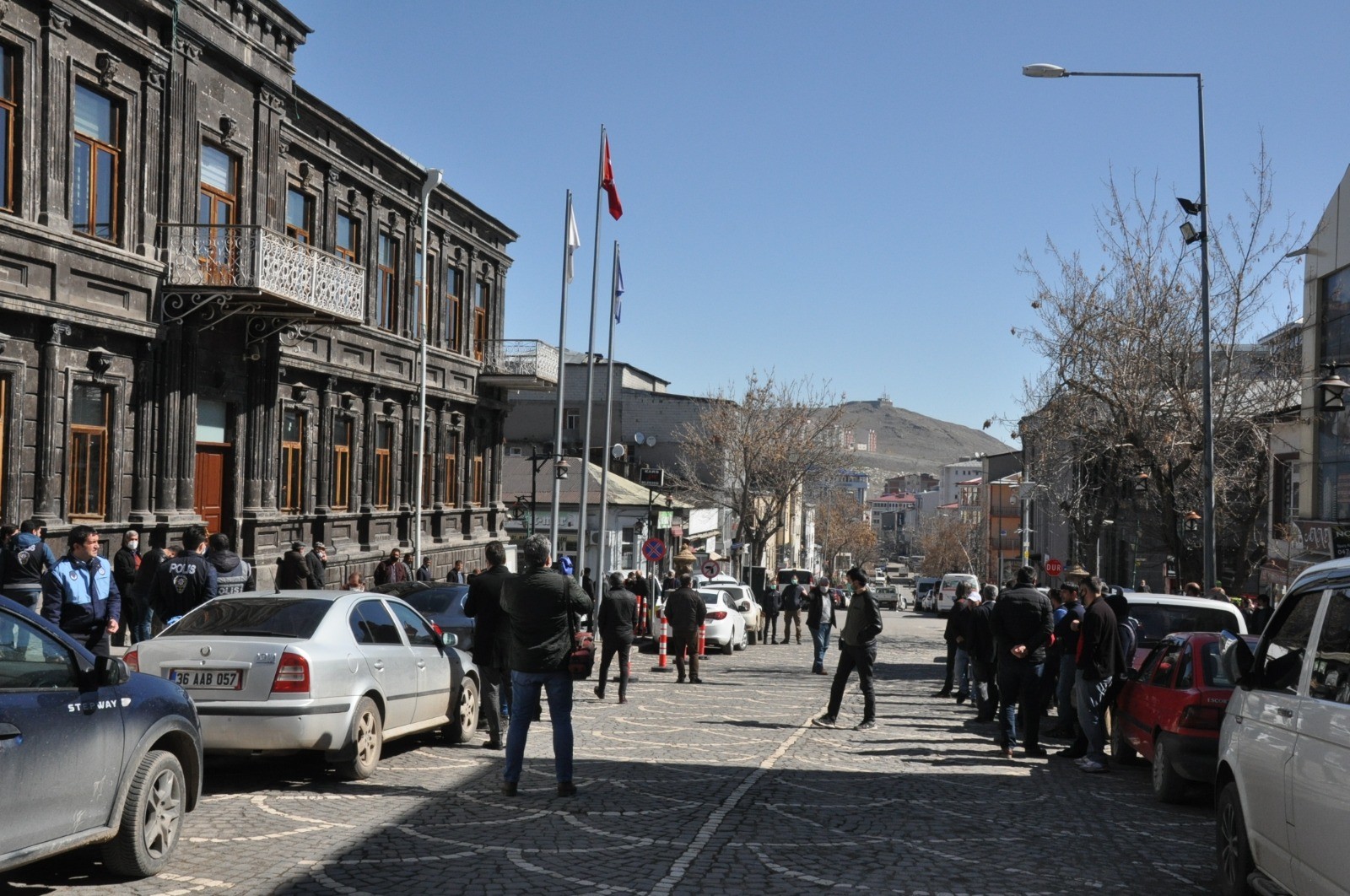 kars’ta-toplu-tasima-ihalesi-iptal!-(4).jpg