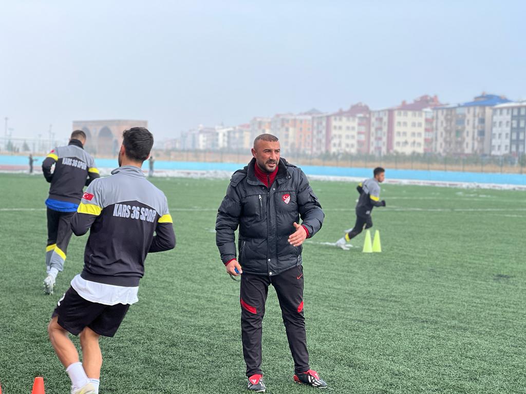 kars-36-spor-arhavi-spor-hazirliklarini-surduruyor-(2).jpg