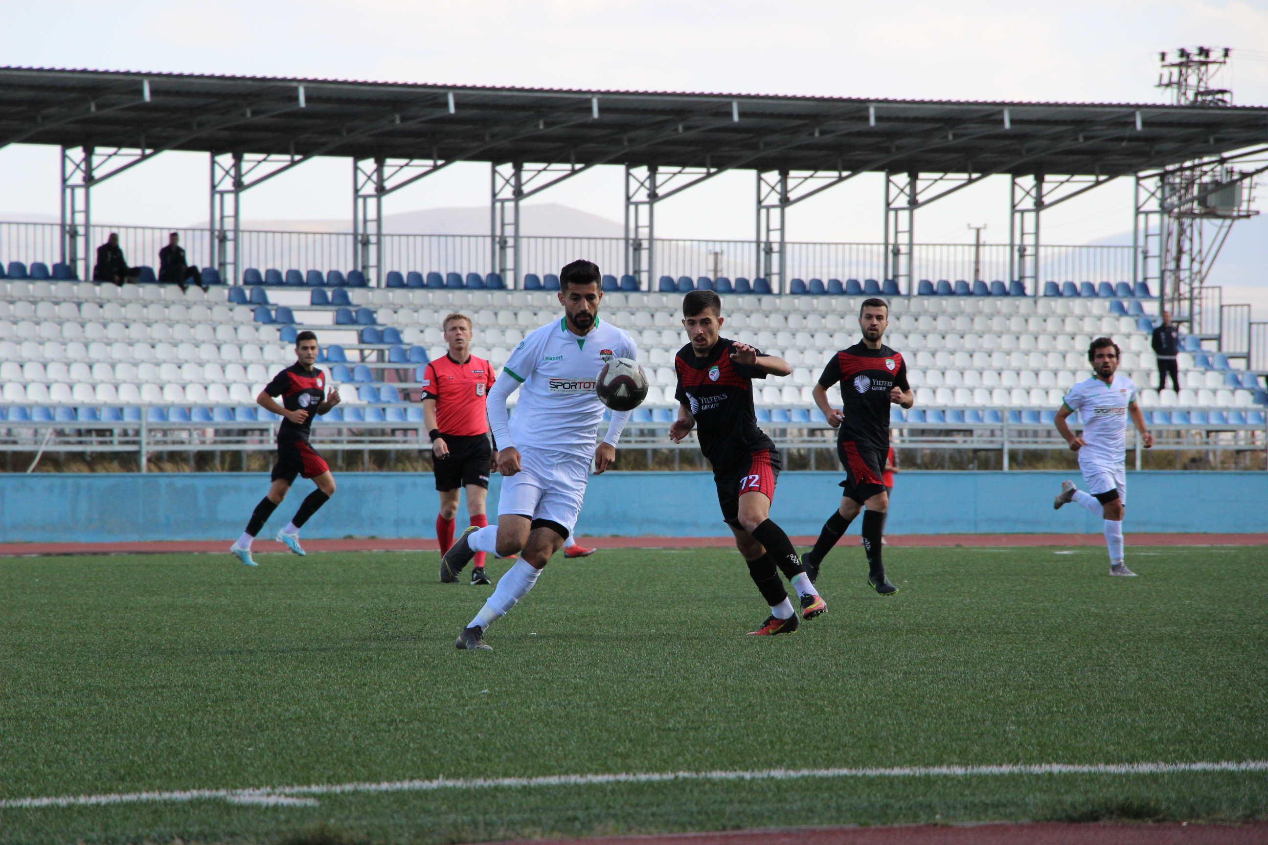 kars-36-spor-galibiyete-hasret..-(5).jpg