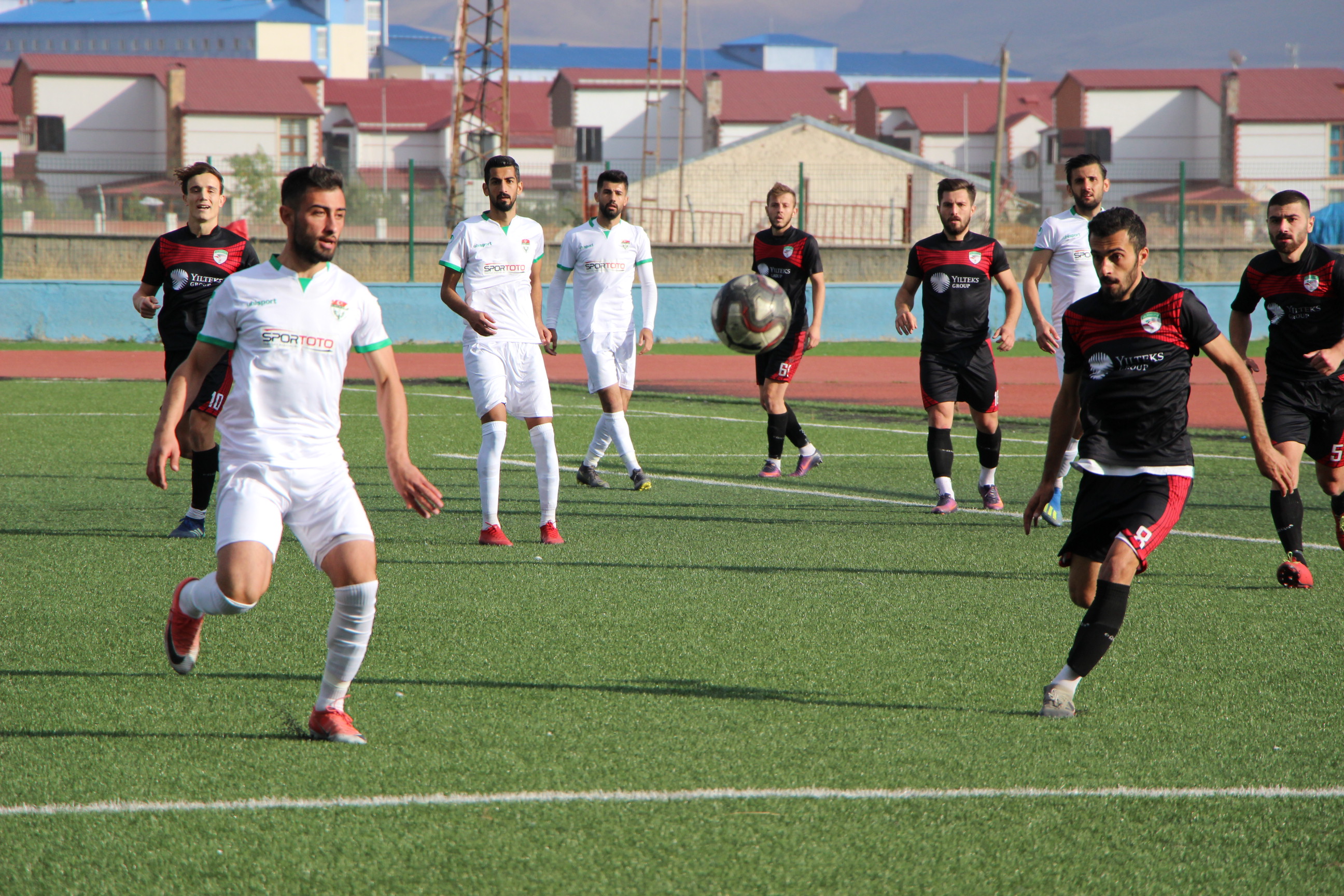 kars-36-spor-galibiyete-hasret..-(7).jpg