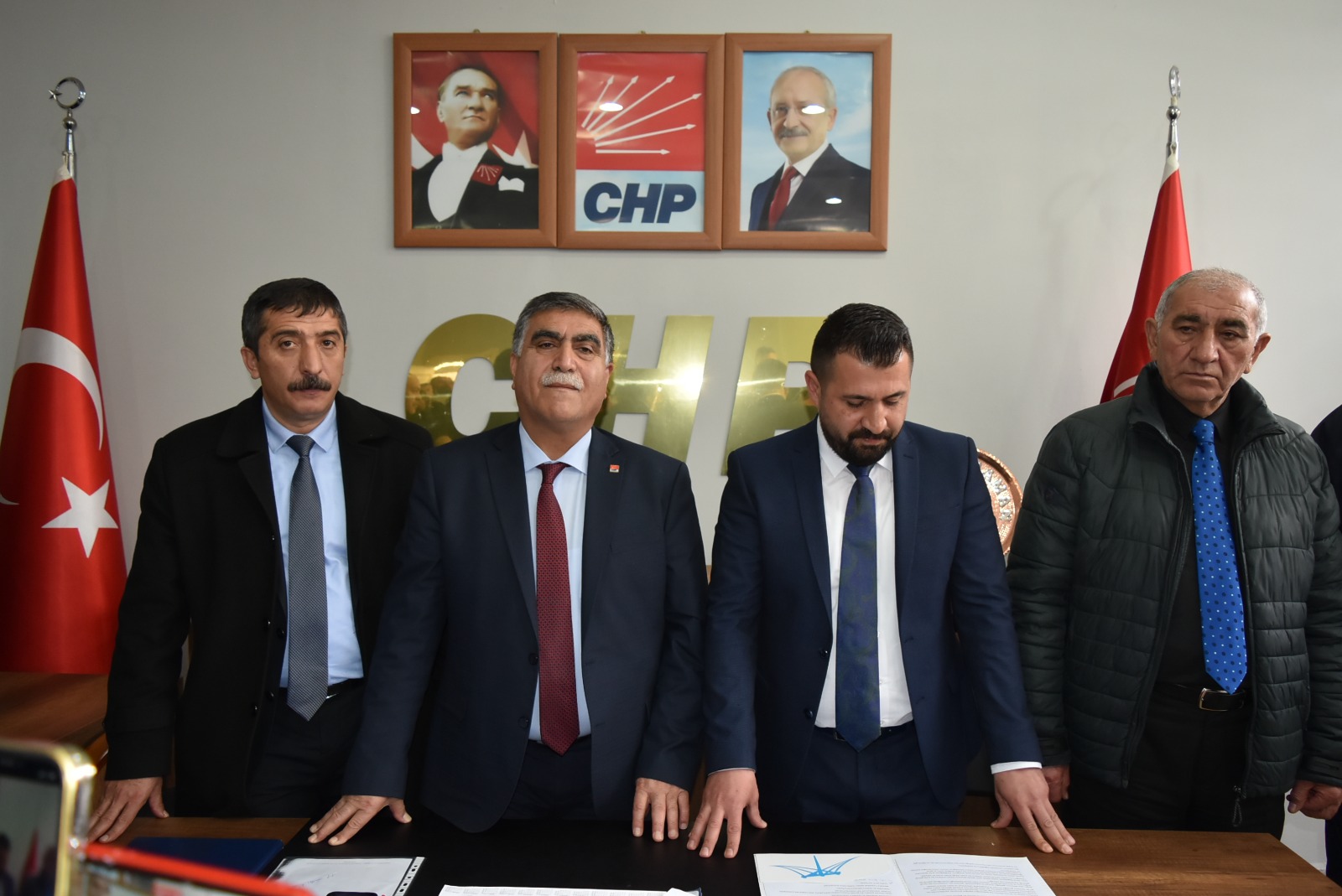 kars-chp’de-ilk-resmi-aday-adayi-onur-uludasdemir-(3).jpg