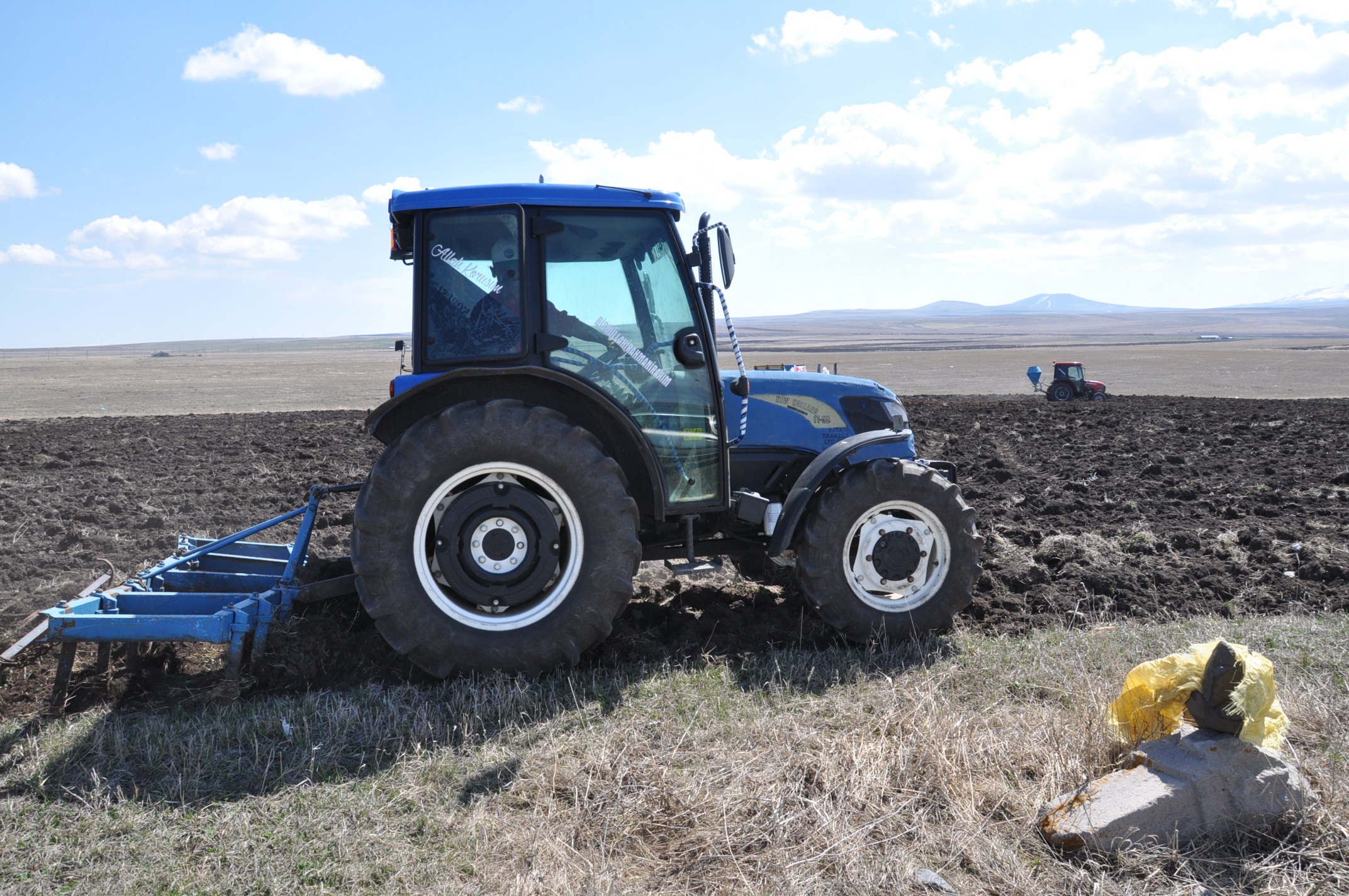 kars-tarla-ekimi-basladi-(3).jpg