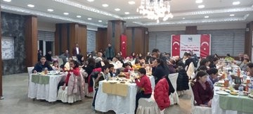 kars-valiligi’nden-sevgi-evleri-cocuklarina-iftar-(1).jpeg