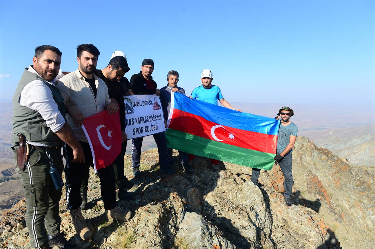 karsli-dagcilar-azerbaycana-destek-verdi-(4).jpg