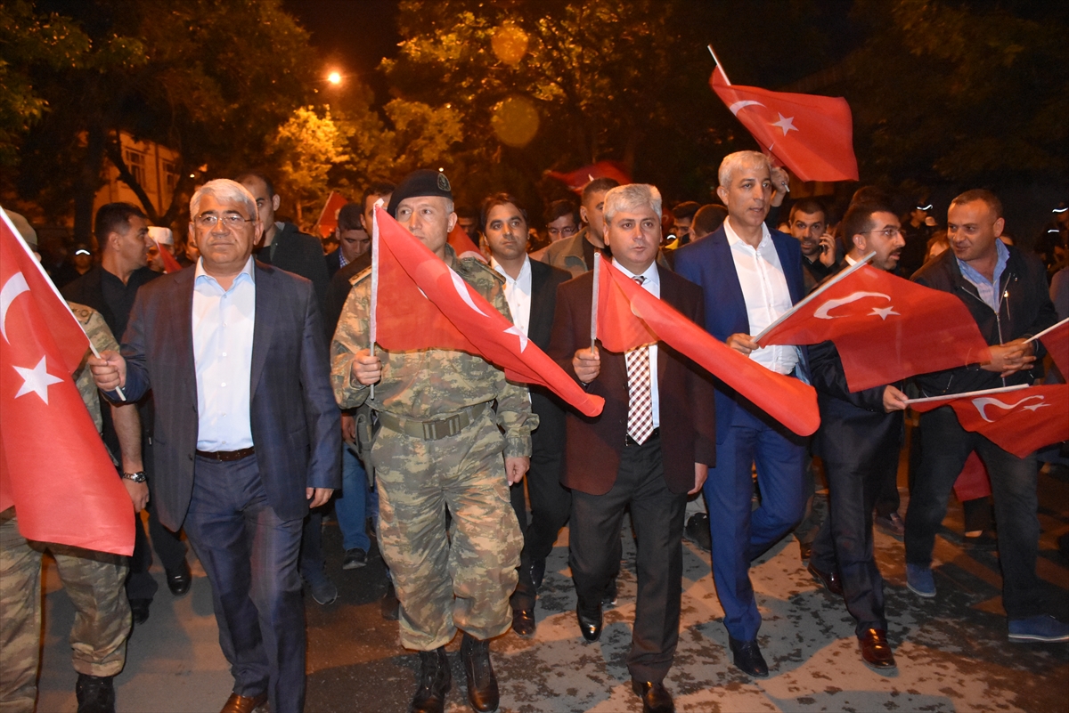 karsta-15-temmuz-demokrasi-ve-milli-birlik-gunu-(4).jpg