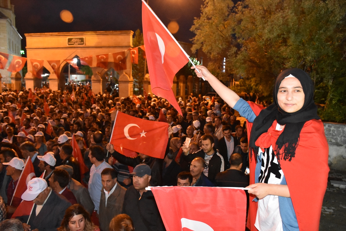 karsta-15-temmuz-demokrasi-ve-milli-birlik-gunu-(8).jpg