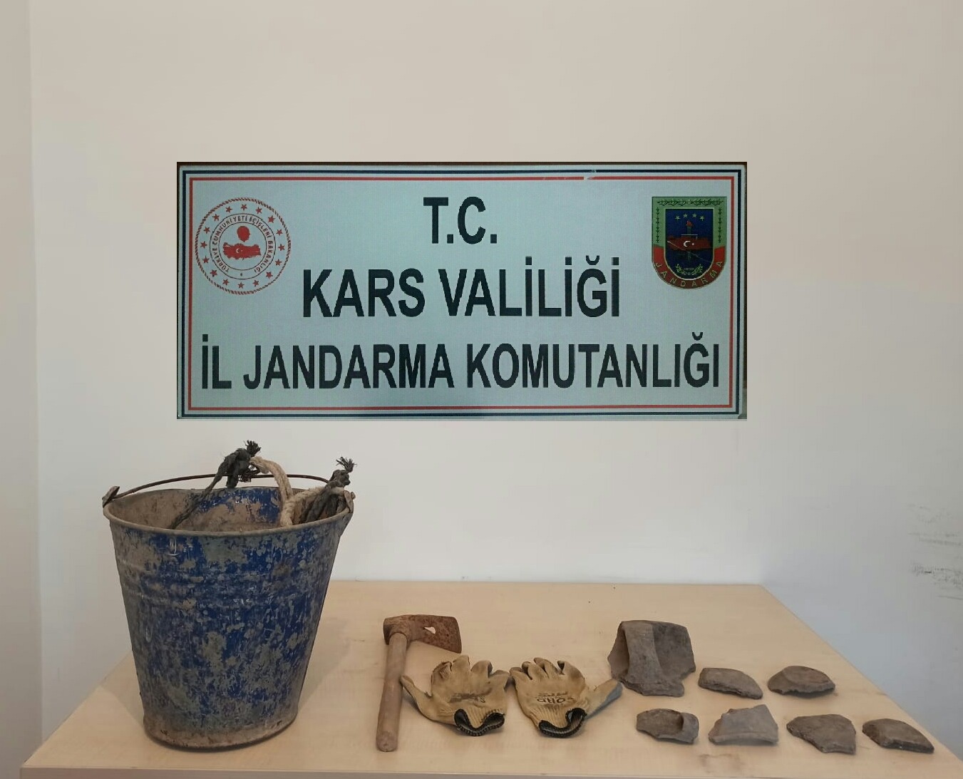 karsta-kacak-kazi-yapan-5-kisi-sucustu-yakalandi-(3).jpg