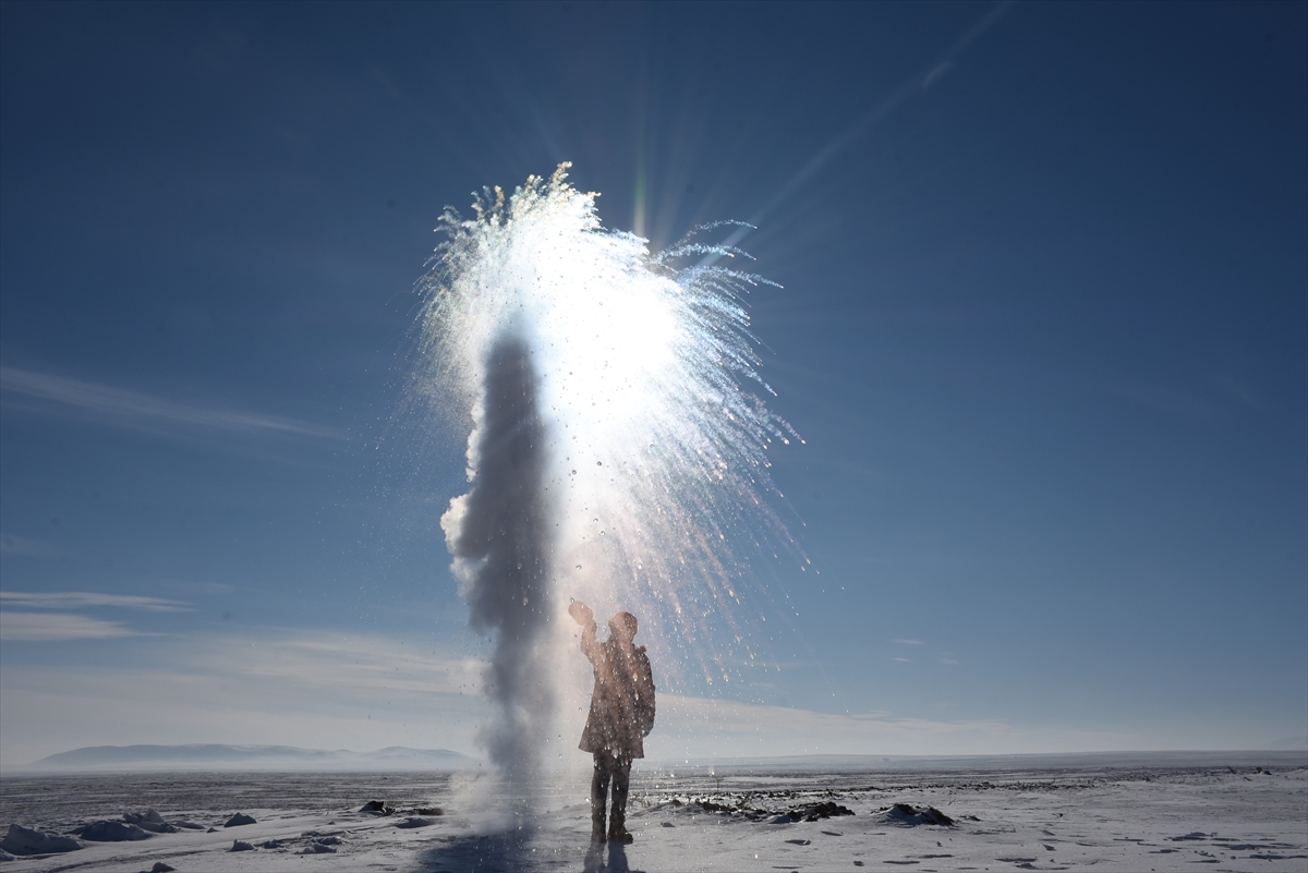 karsta-soguk-hava-kaynar-suyu-dondurdu-(7).jpg