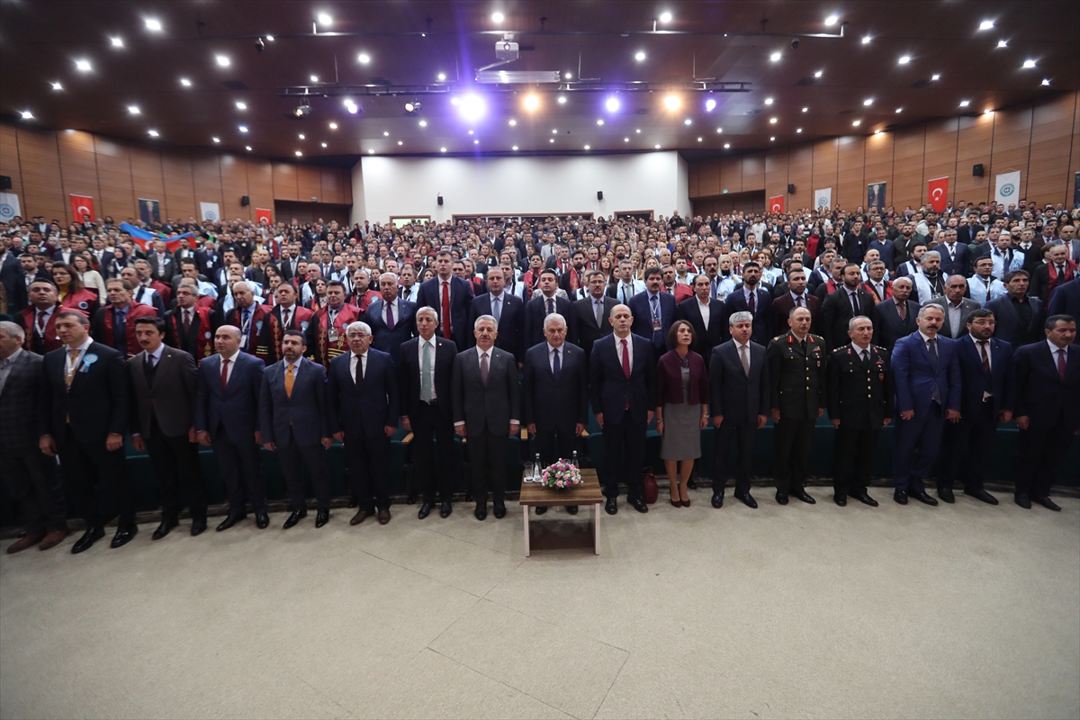 kau,-baskan-yildirim’a-fahri-doktora-unvani-verdi-(1).jpg