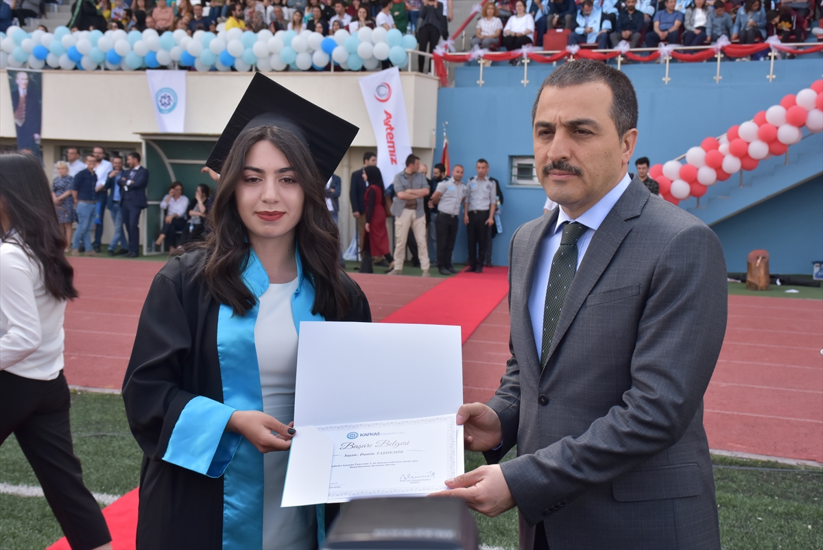 kaude-mezuniyet-heyecani-(1).jpg