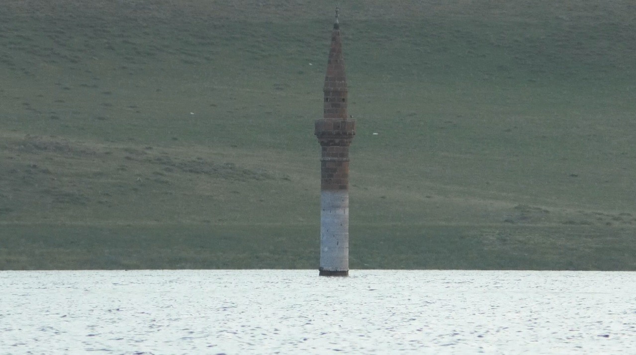 koyun-sadece-minaresi-kaldi-(3).jpg