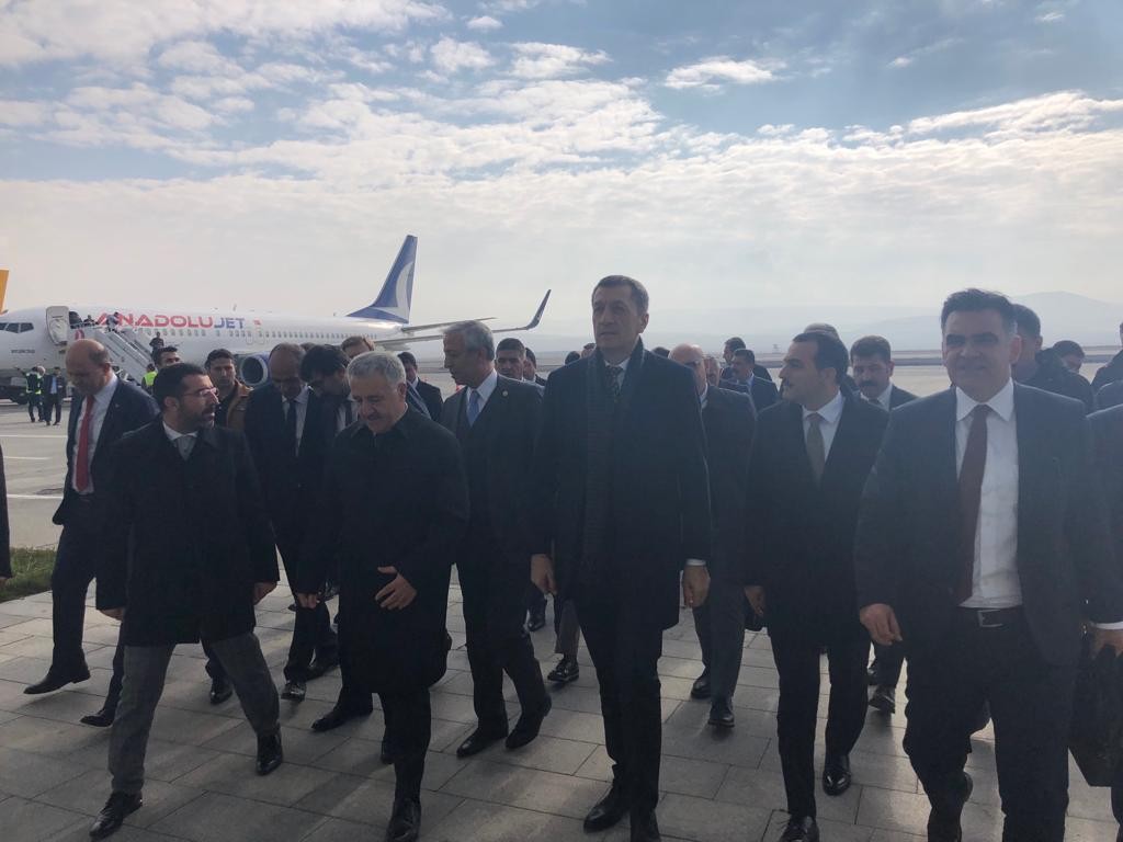 milli-egitim-bakani-ziya-selcuk,-kars’ta-(5).jpg