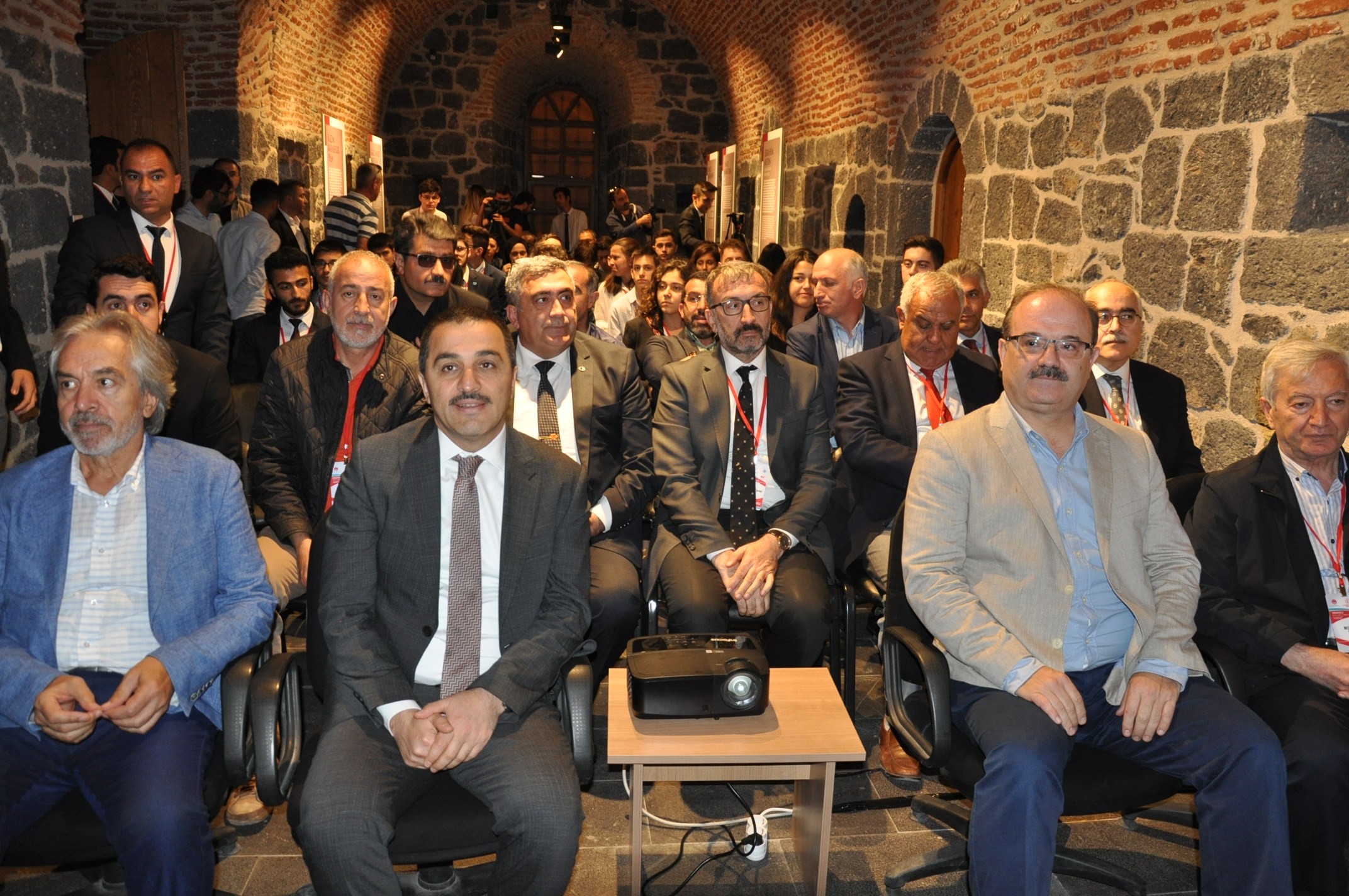 prof.-dr.-haluk-dursun-kars’ta-anildi-(3).jpg