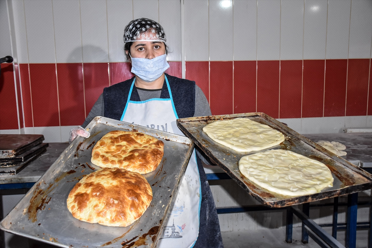 sahur-sofralarinin-vazgecilmezi-kars-ketesine-ramazanda-ilgi-yogun-(7).jpg