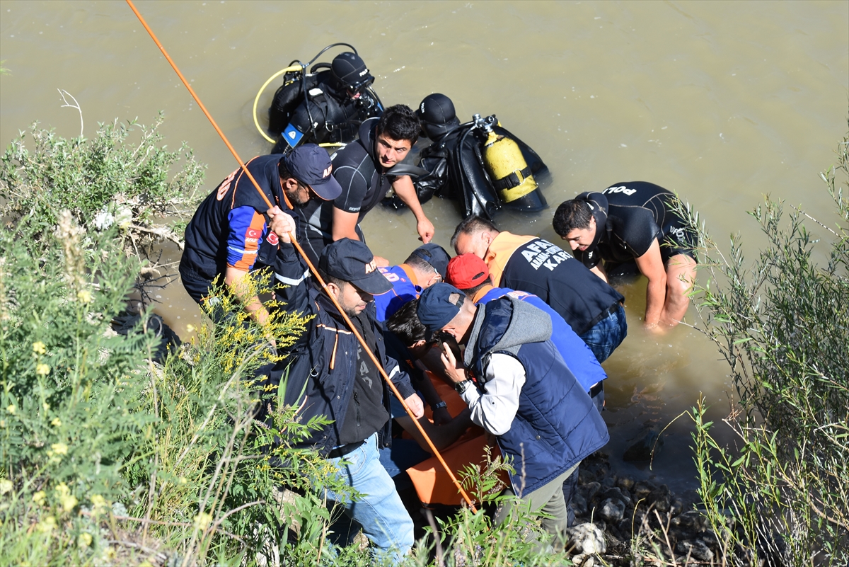 serinlemek-icin-aras-nehrine-giren-gencin-cesedi-bulundu-(6).jpg
