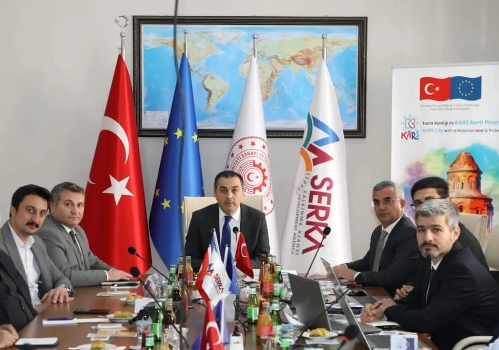 tarihi-kimligiyle-kars-kenti-projesi-6.-yonlendirme-komitesi-toplandi-(2).jpeg