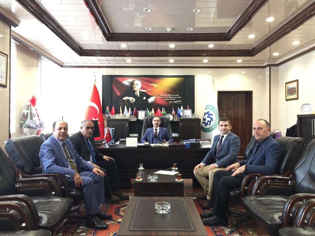 turk-egitim-senden-kau-rektorune-ziyaret-(2).jpg